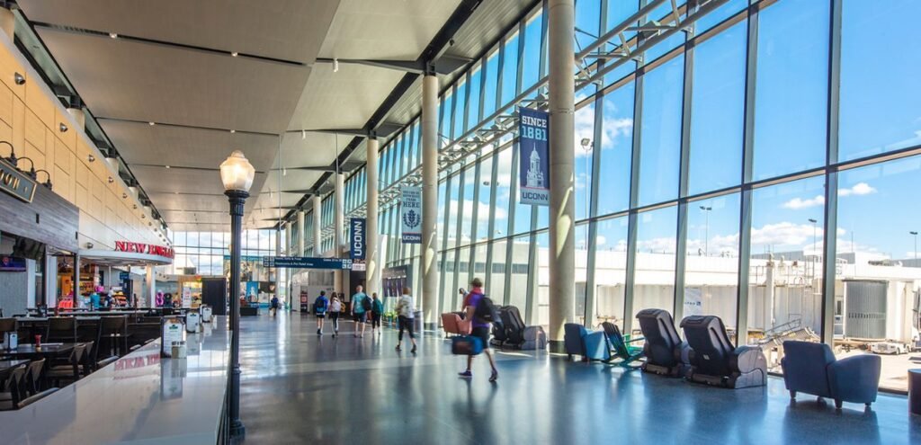 Delta Airlines BDL Terminal